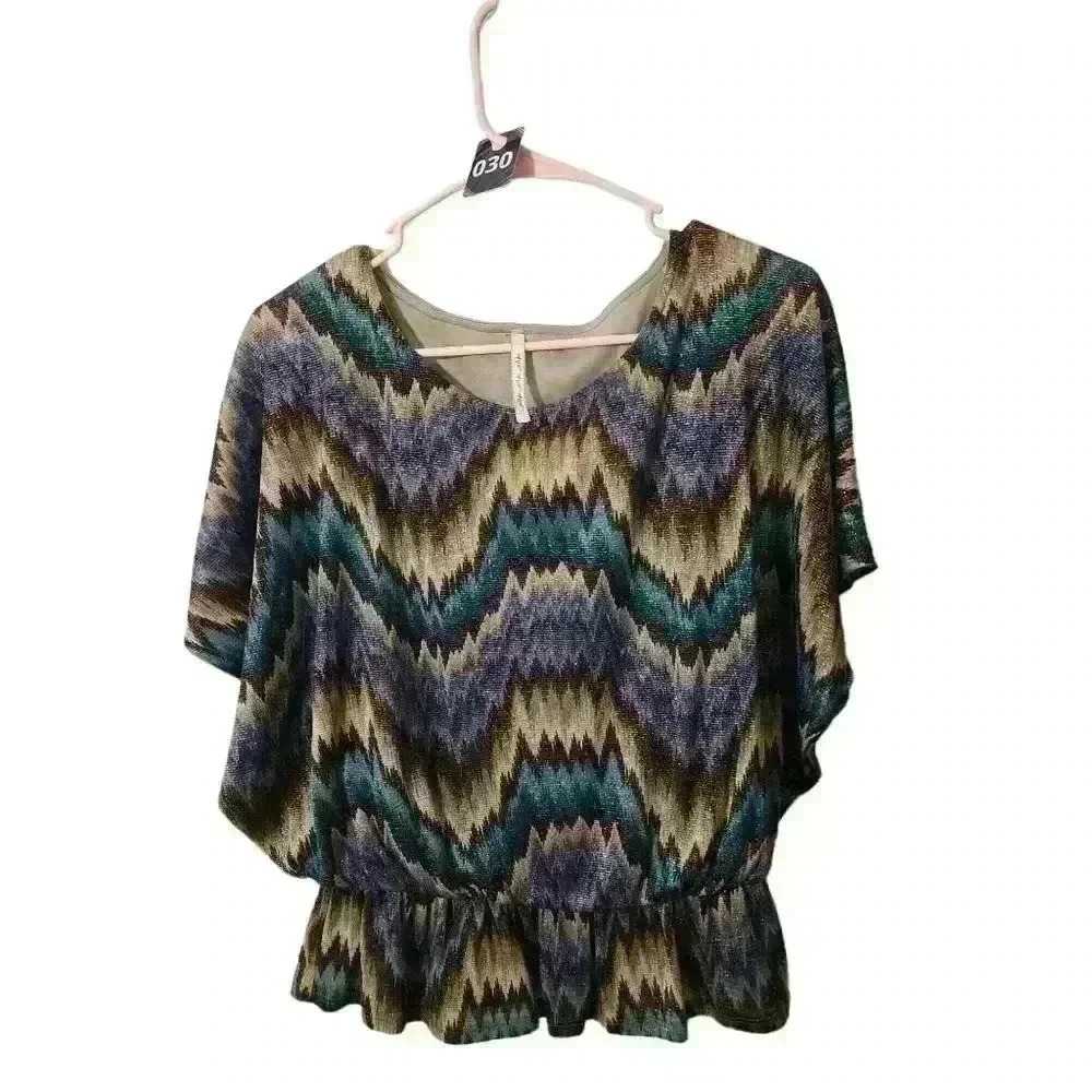 Tua Tua Tua  sinhinged waist dolman short sleeve blouse size small shimmer top